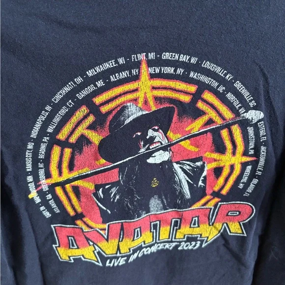 NEW LISTING ✨ Avatar TOUR T-Shirt - Picture 4 of 4
